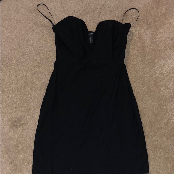 Deep plunge black dress size small f21 - Picture 1 of 2